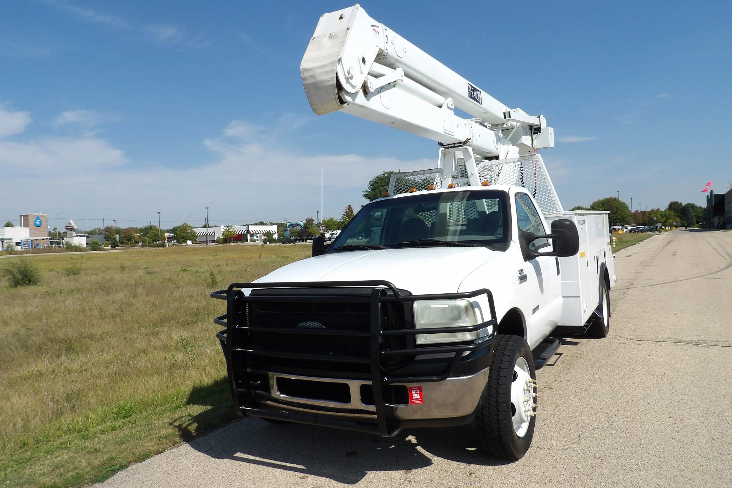 Used 2007 Ford F550 2WD Regular Cab Super Duty image 8