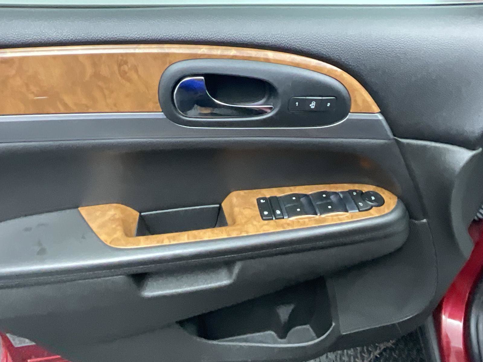 Used 2012 Buick Enclave Leather FWD image 10