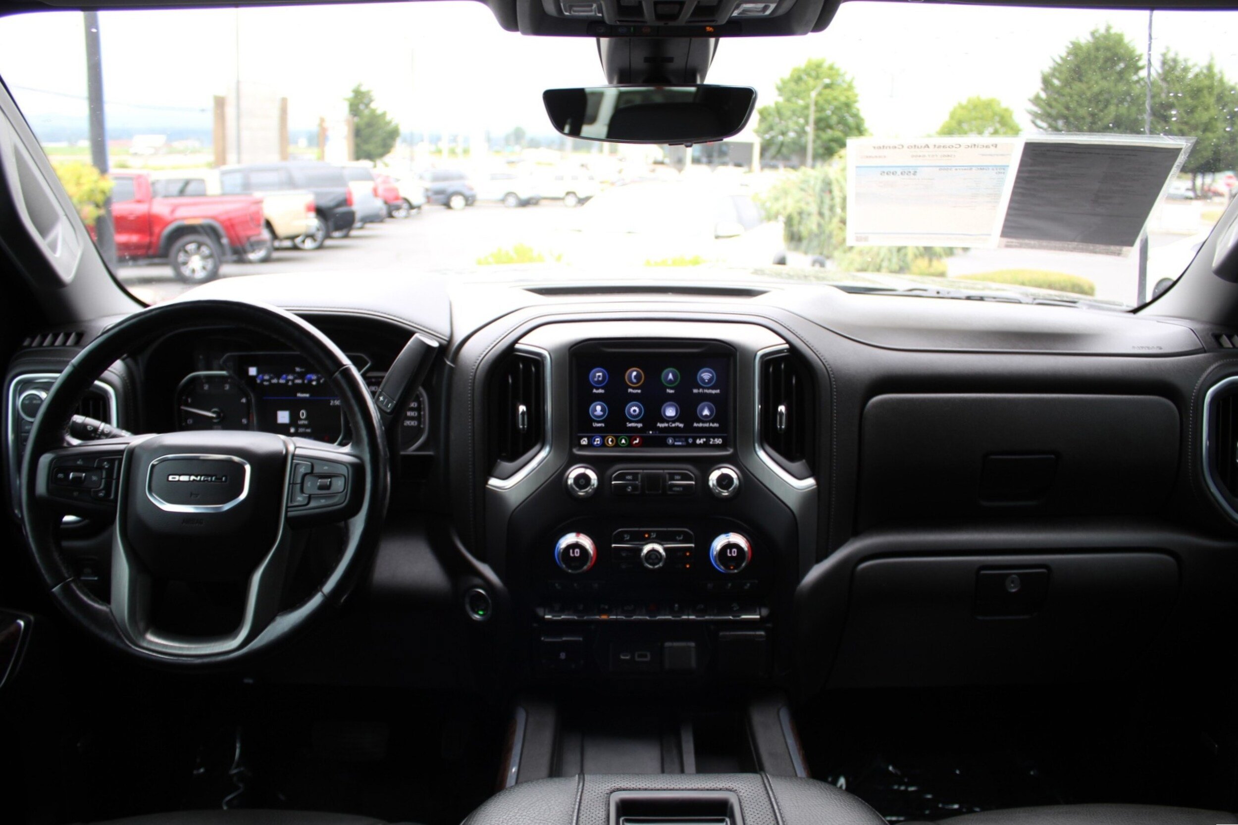 Used 2022 GMC Sierra 3500 Denali w/ Denali Ultimate Package AWD/4WD image 30