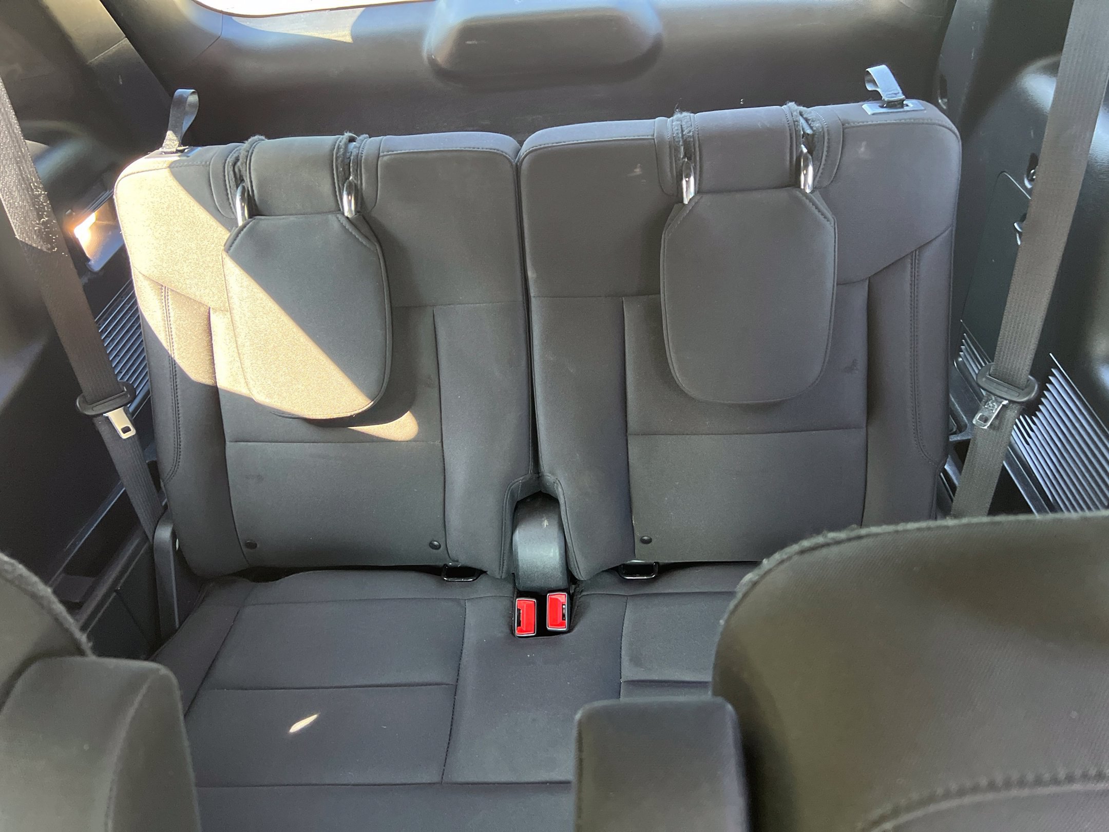 Used 2020 Ford Explorer XLT w/ Comfort Package AWD/4WD image 35