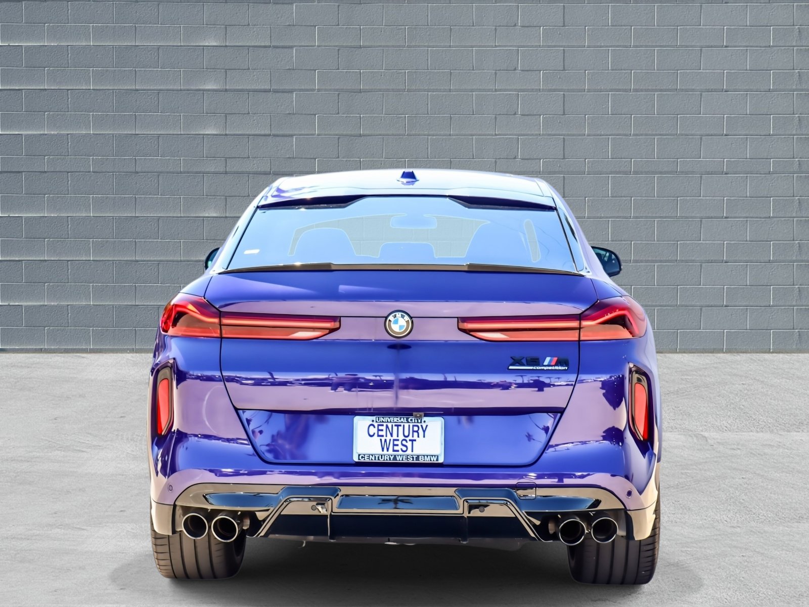 Used 2024 BMW X6 M Competition w/ Executive Package image 5