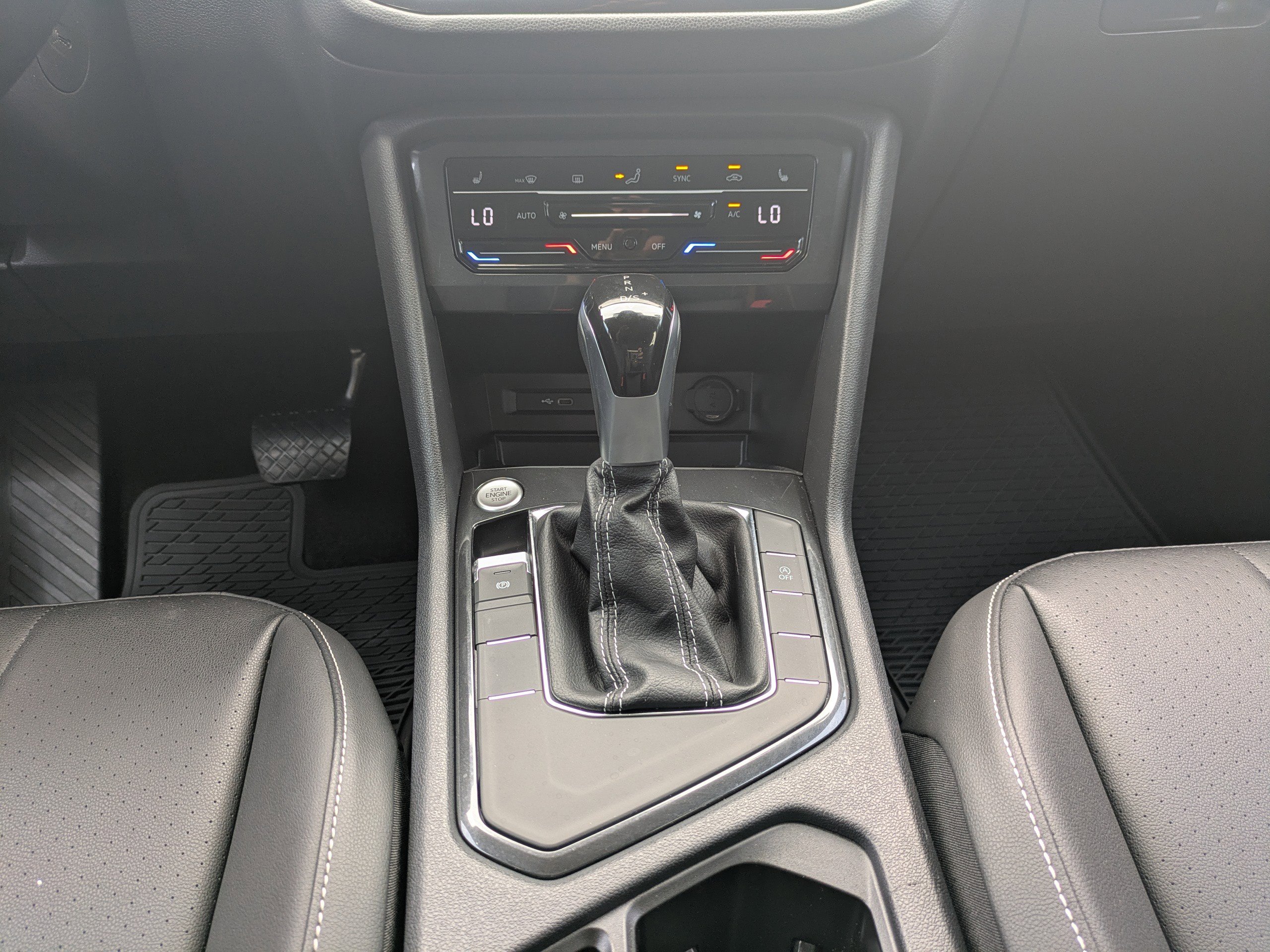 Certified 2023 Volkswagen Tiguan SE FWD image 19