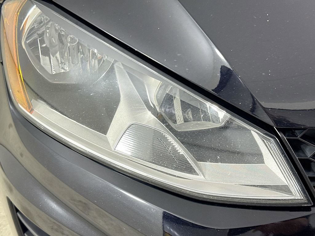 Used 2015 Volkswagen GTI S FWD image 34