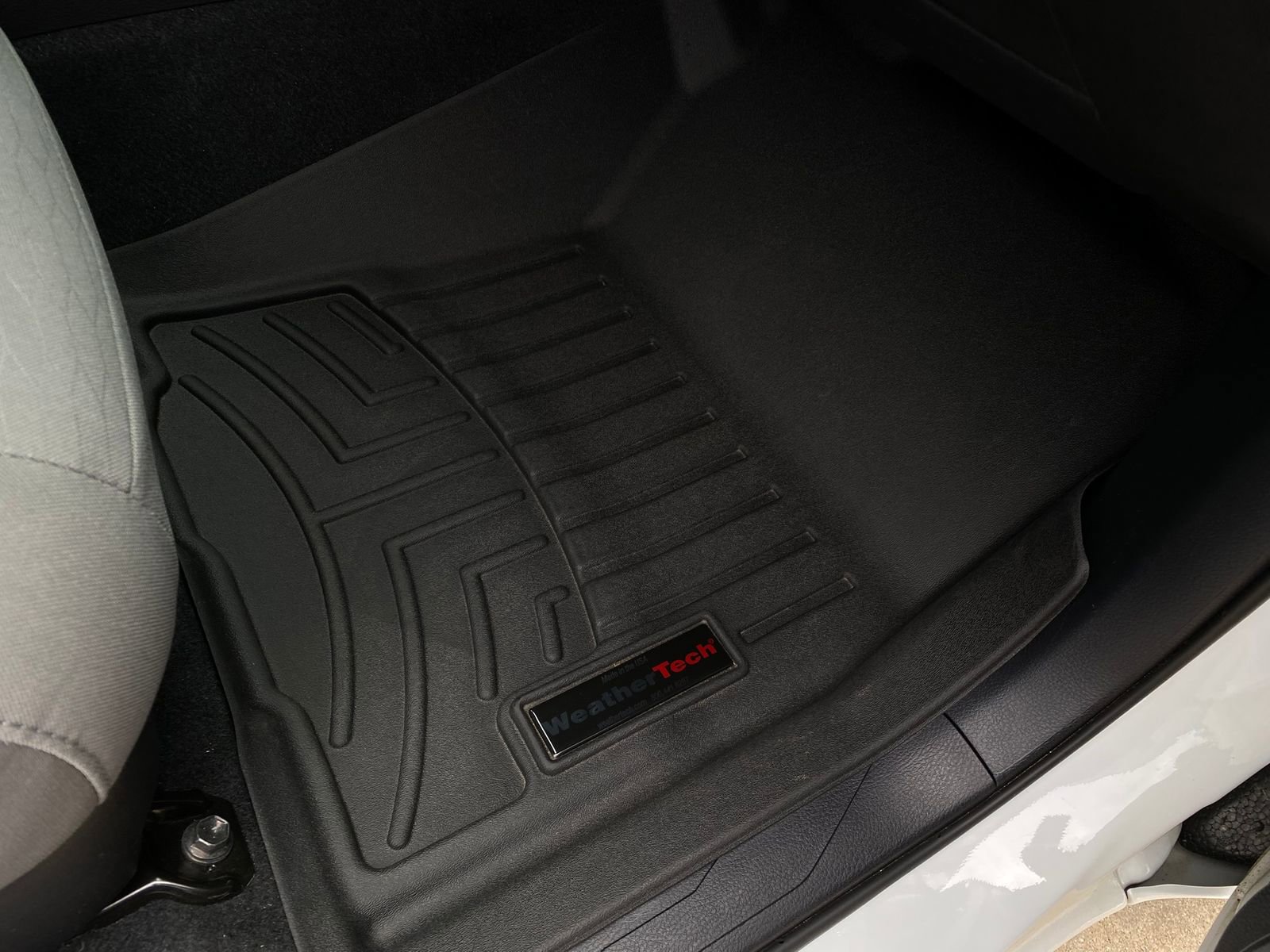 Used 2017 Toyota Tacoma SR image 15