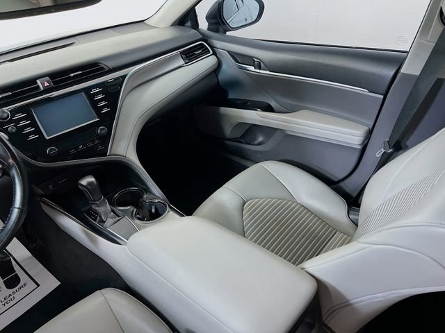 Used 2018 Toyota Camry SE image 20