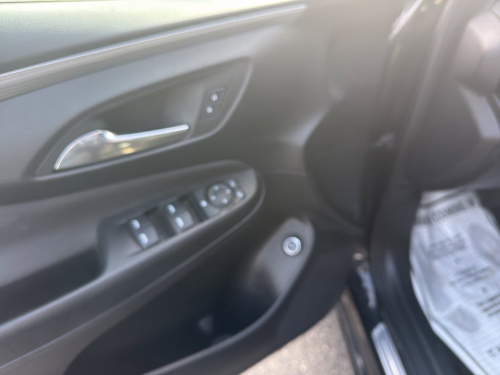 Used 2024 Buick Envista Avenir image 14