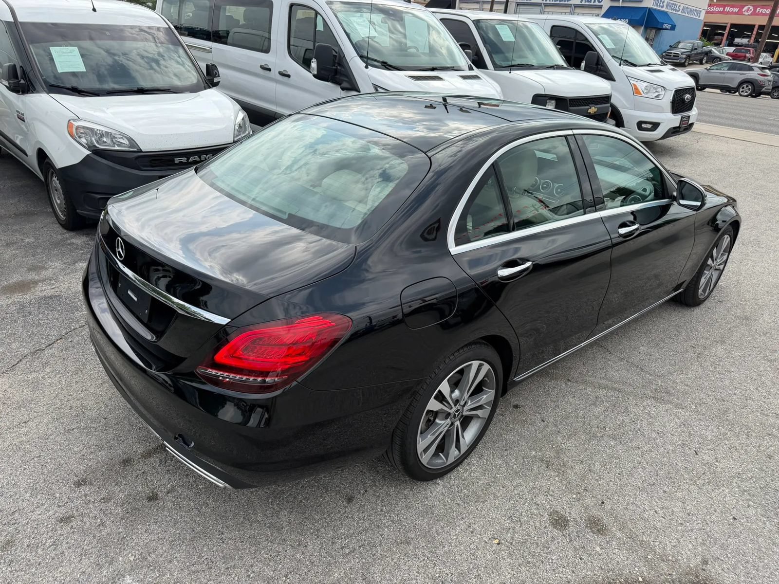 Used 2021 Mercedes-Benz C 300 Sedan w/ Premium Package image 15