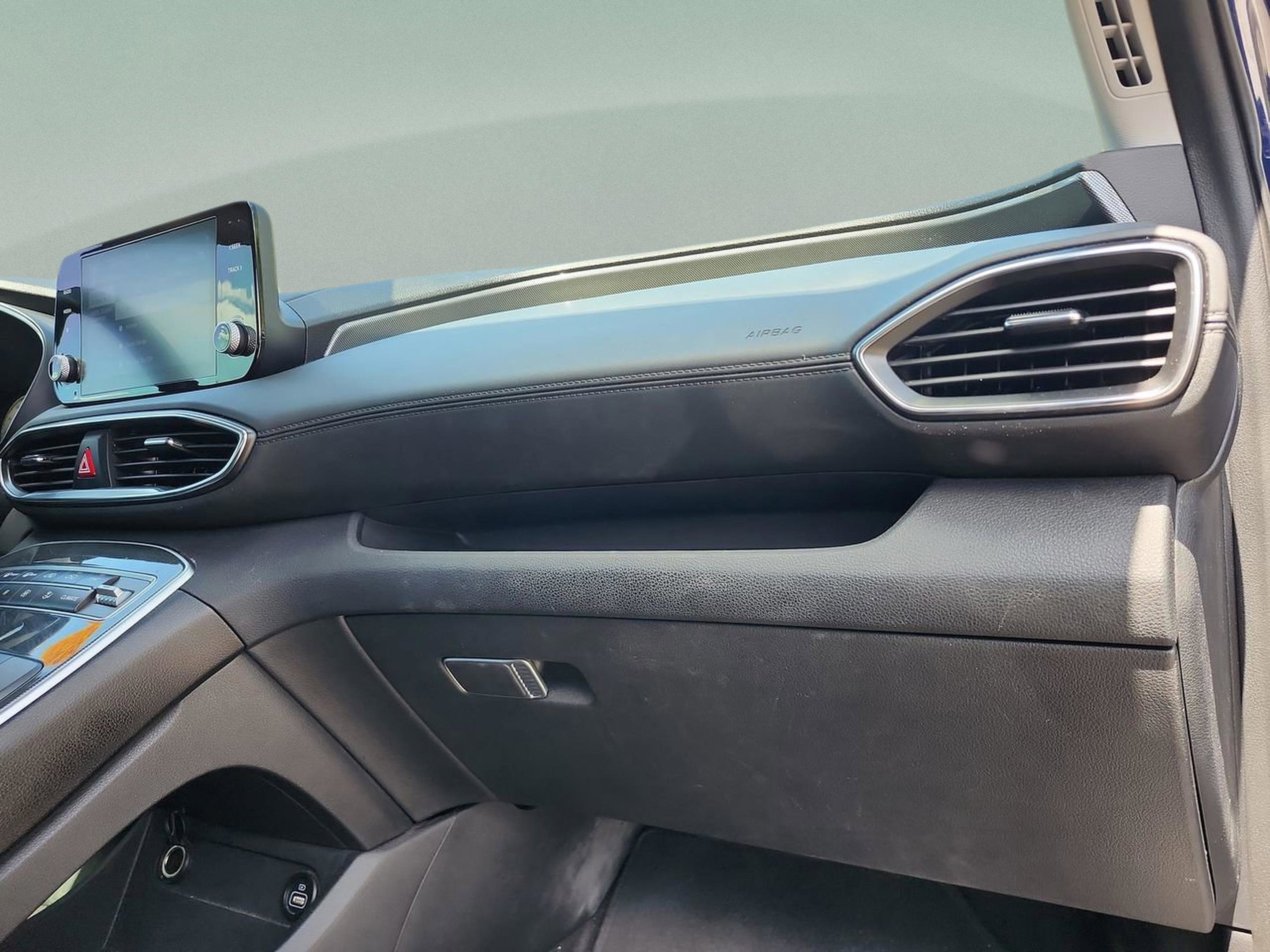 Used 2021 Hyundai Santa Fe SEL w/ Convenience Package FWD image 19