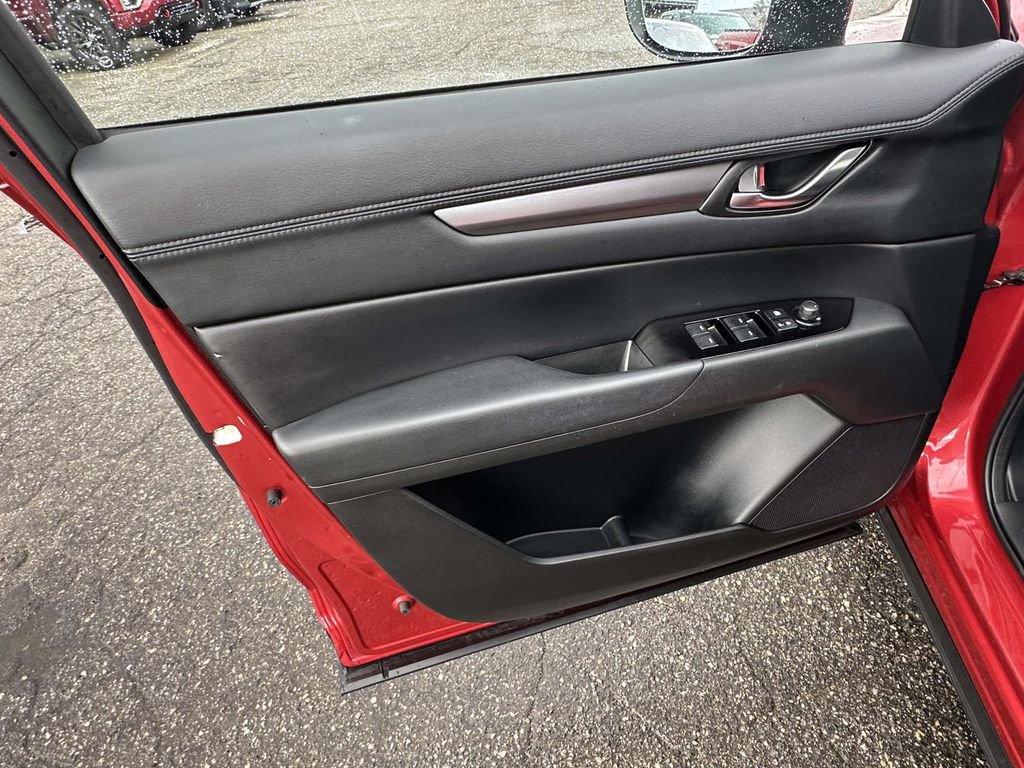 Used 2019 MAZDA CX-5 Touring image 16