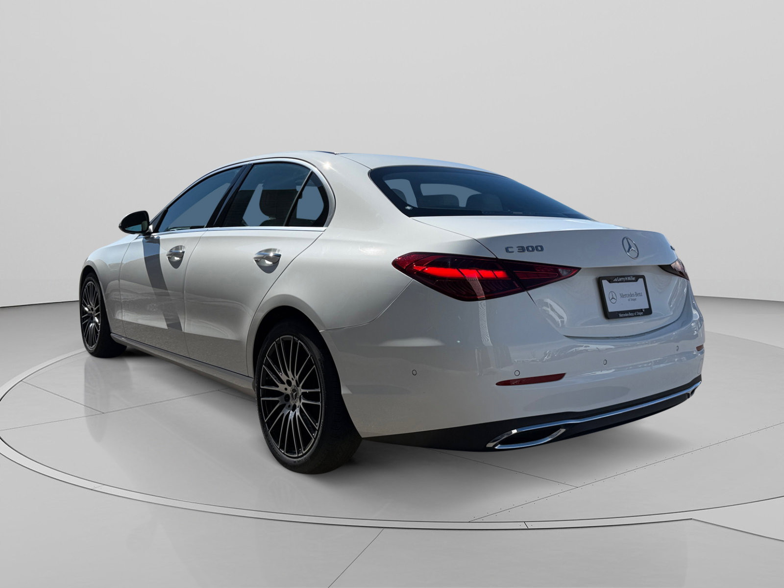 Certified 2025 Mercedes-Benz C 300 4MATIC Sedan image 3