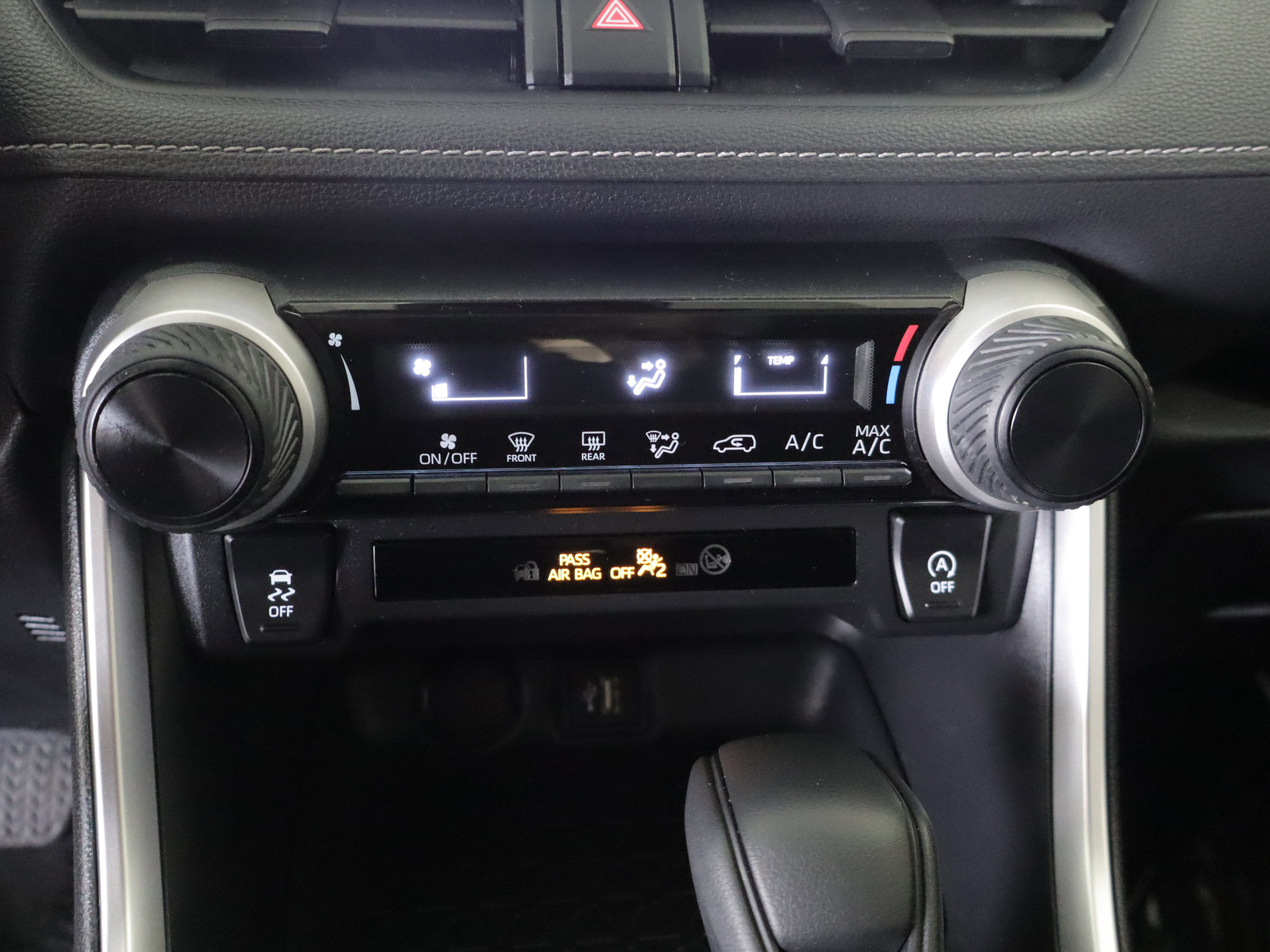 Used 2025 Toyota RAV4 LE image 14