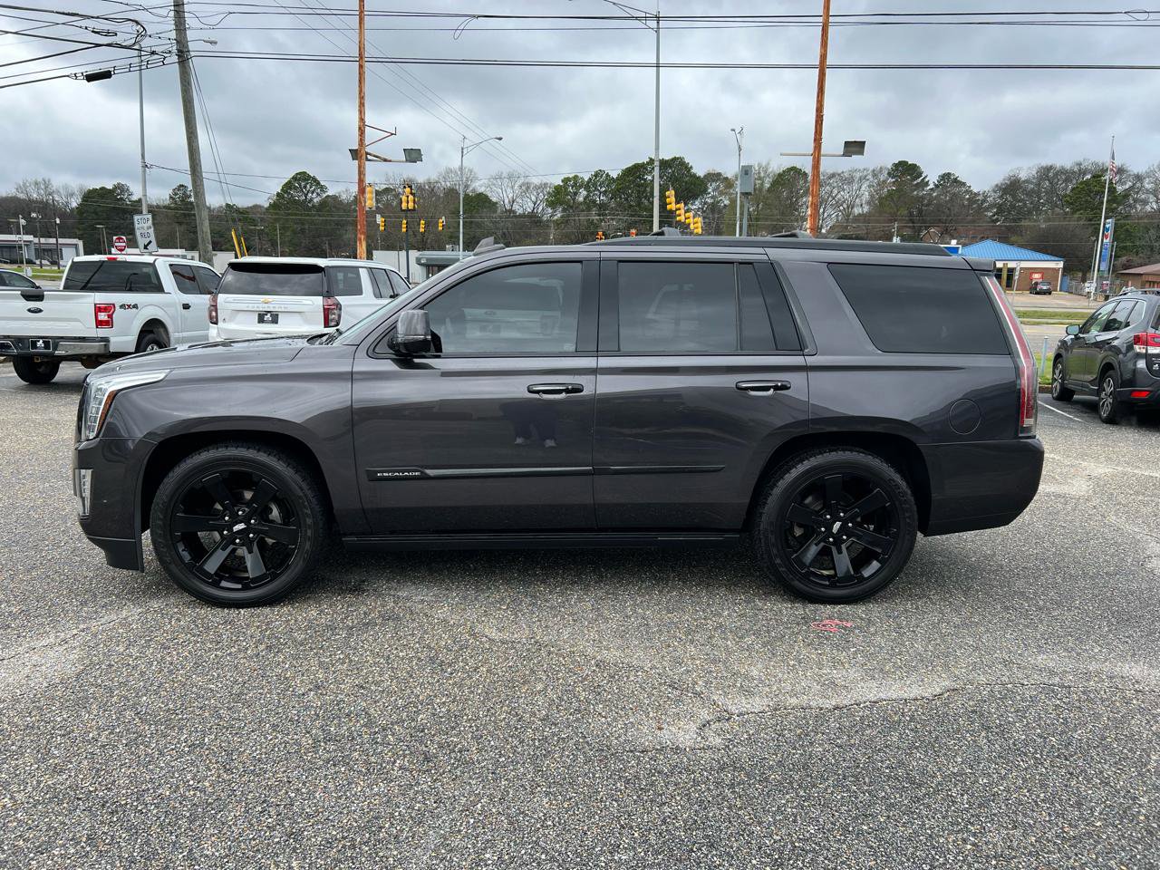 Used 2018 Cadillac Escalade Platinum image 15