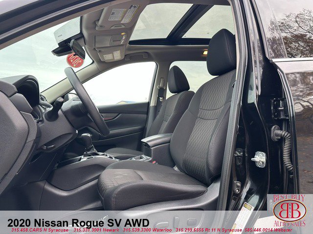 Used 2020 Nissan Rogue SV image 11