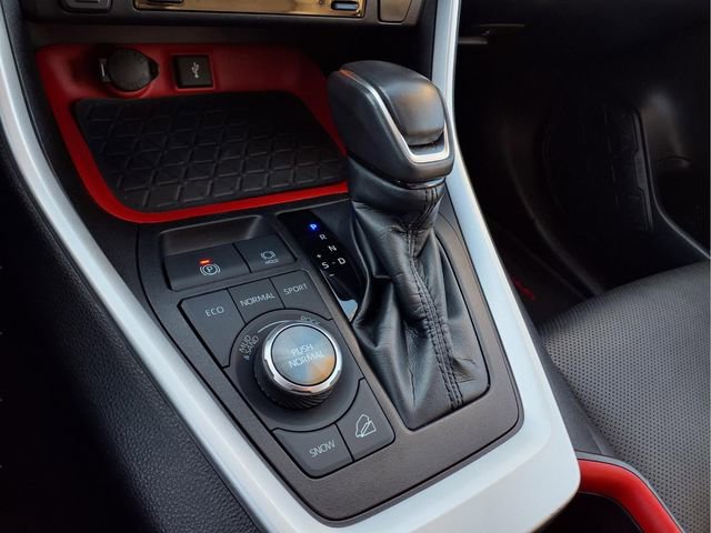 Used 2022 Toyota RAV4 TRD Off-Road w/ TRD Off-Road Weather Package image 25