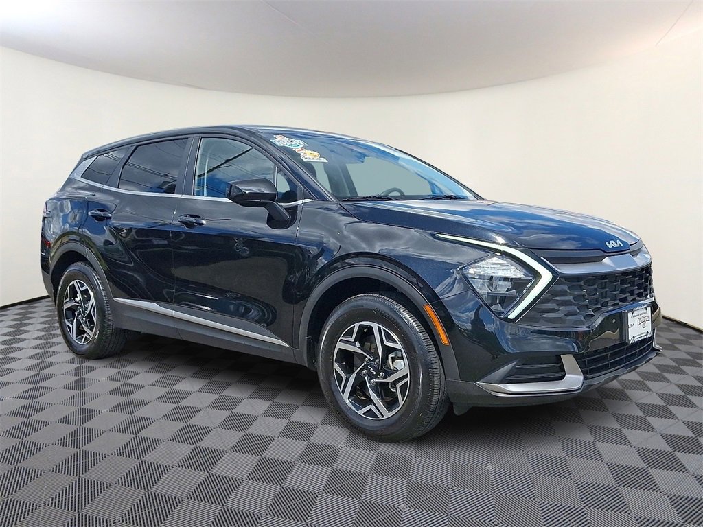 Certified 2023 Kia Sportage LX image 1