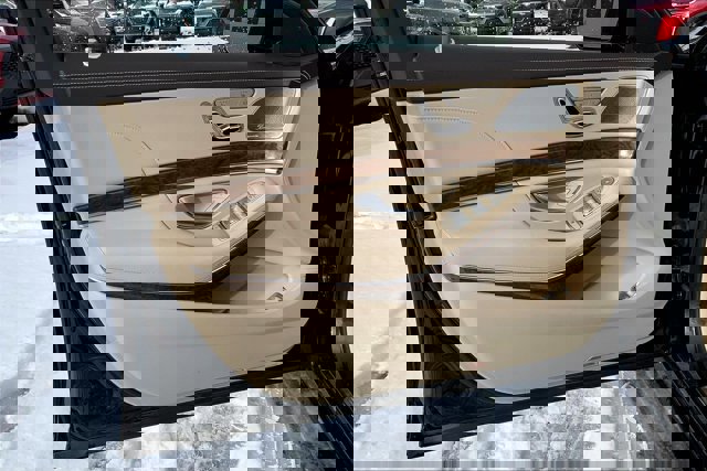 Used 2016 Mercedes-Benz S 550 Sedan image 22