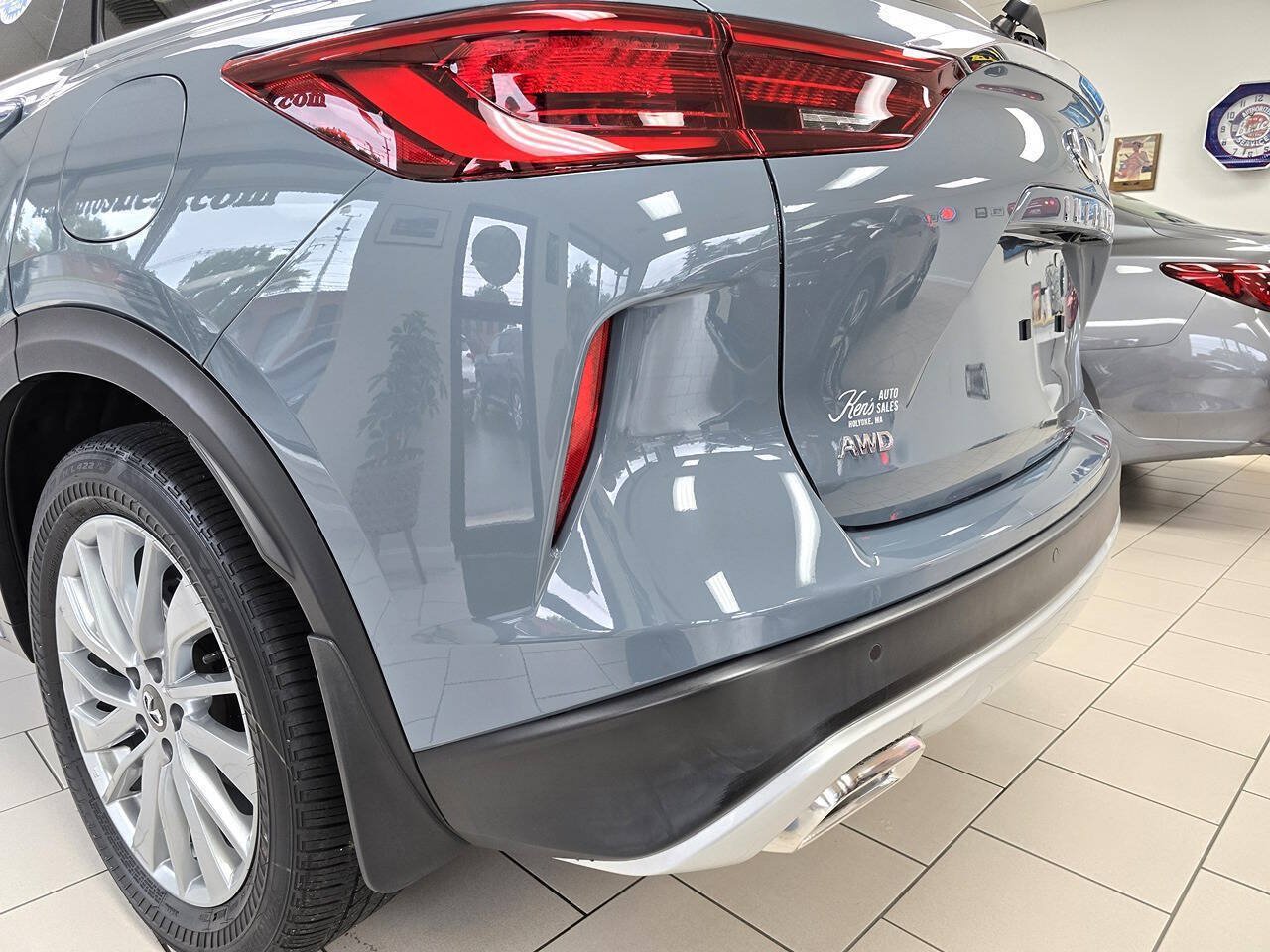 Used 2023 INFINITI QX50 Luxe AWD/4WD image 14