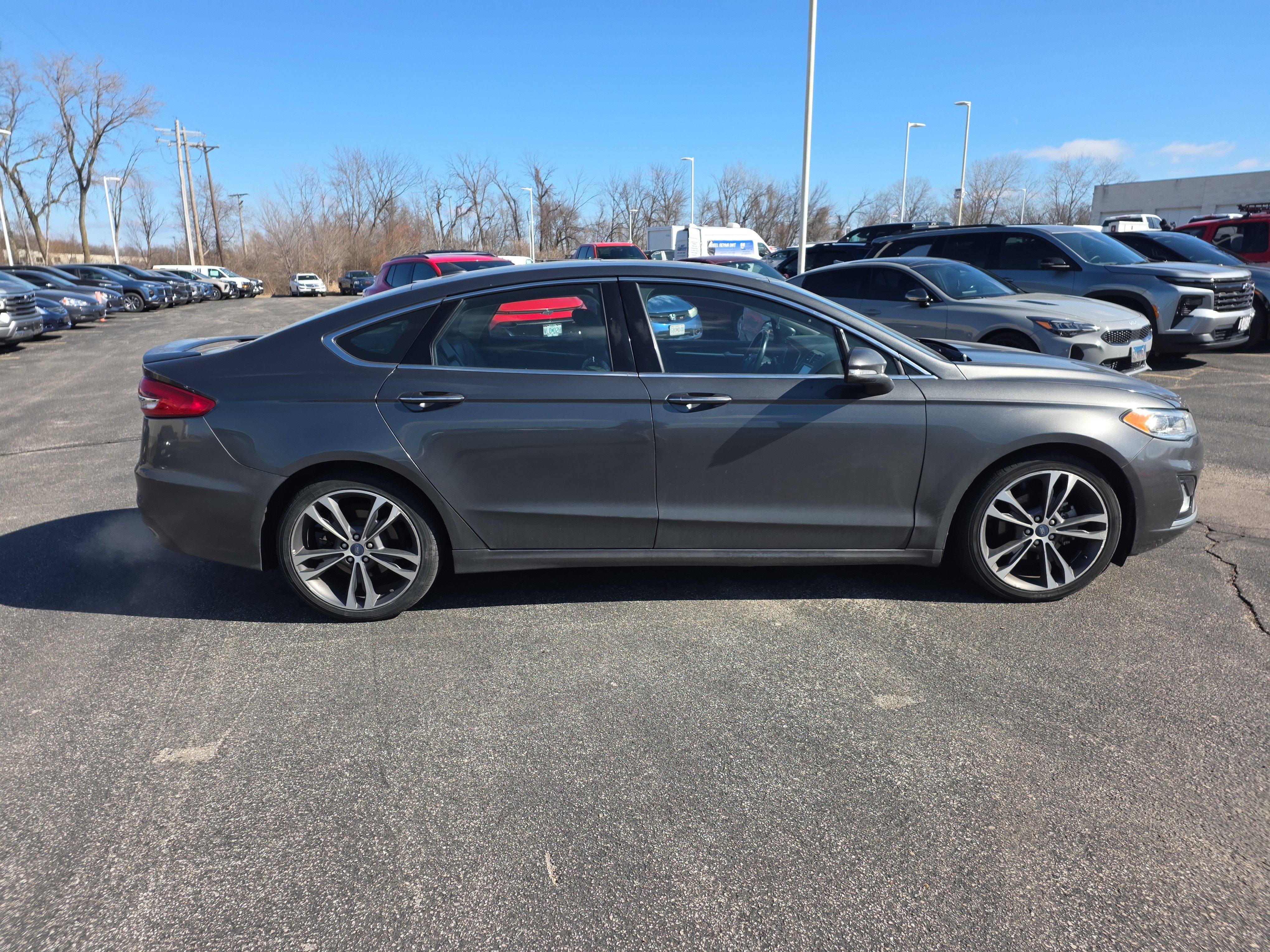 Used 2020 Ford Fusion Titanium image 2