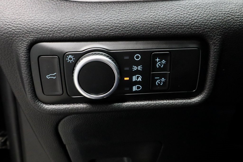 Certified 2023 Ford Explorer XLT image 27