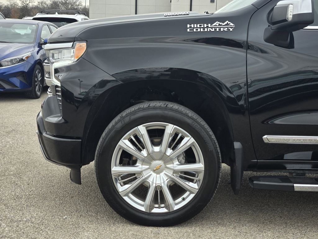 Used 2024 Chevrolet Silverado 1500 High Country w/ High Country Premium Package image 6