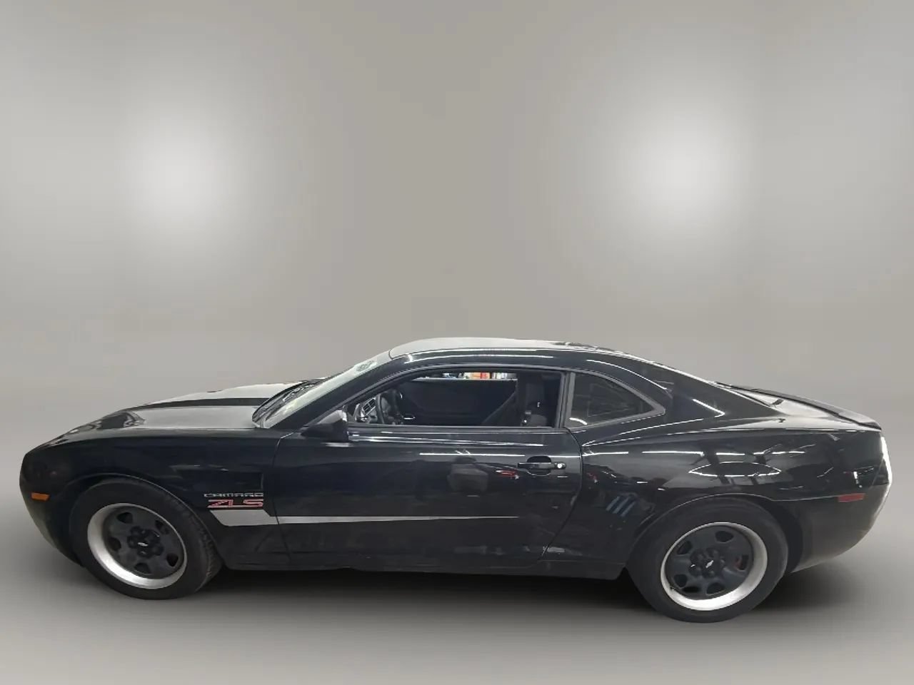 Used 2012 Chevrolet Camaro LS RWD image 2