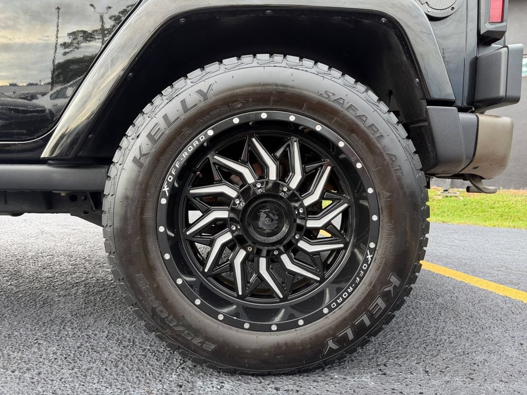 Used 2017 Jeep Wrangler Unlimited Sahara AWD/4WD image 47