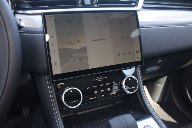 New 2026 Jaguar F-PACE R-Dynamic S image 16