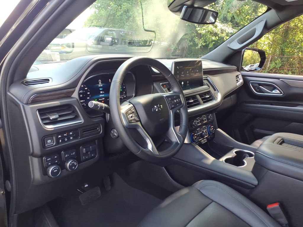 Certified 2023 Chevrolet Tahoe Z71 w/ Luxury Package AWD/4WD image 11