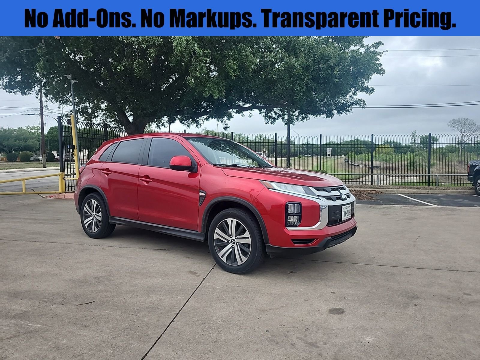 Used 2023 Mitsubishi Outlander Sport ES image 1