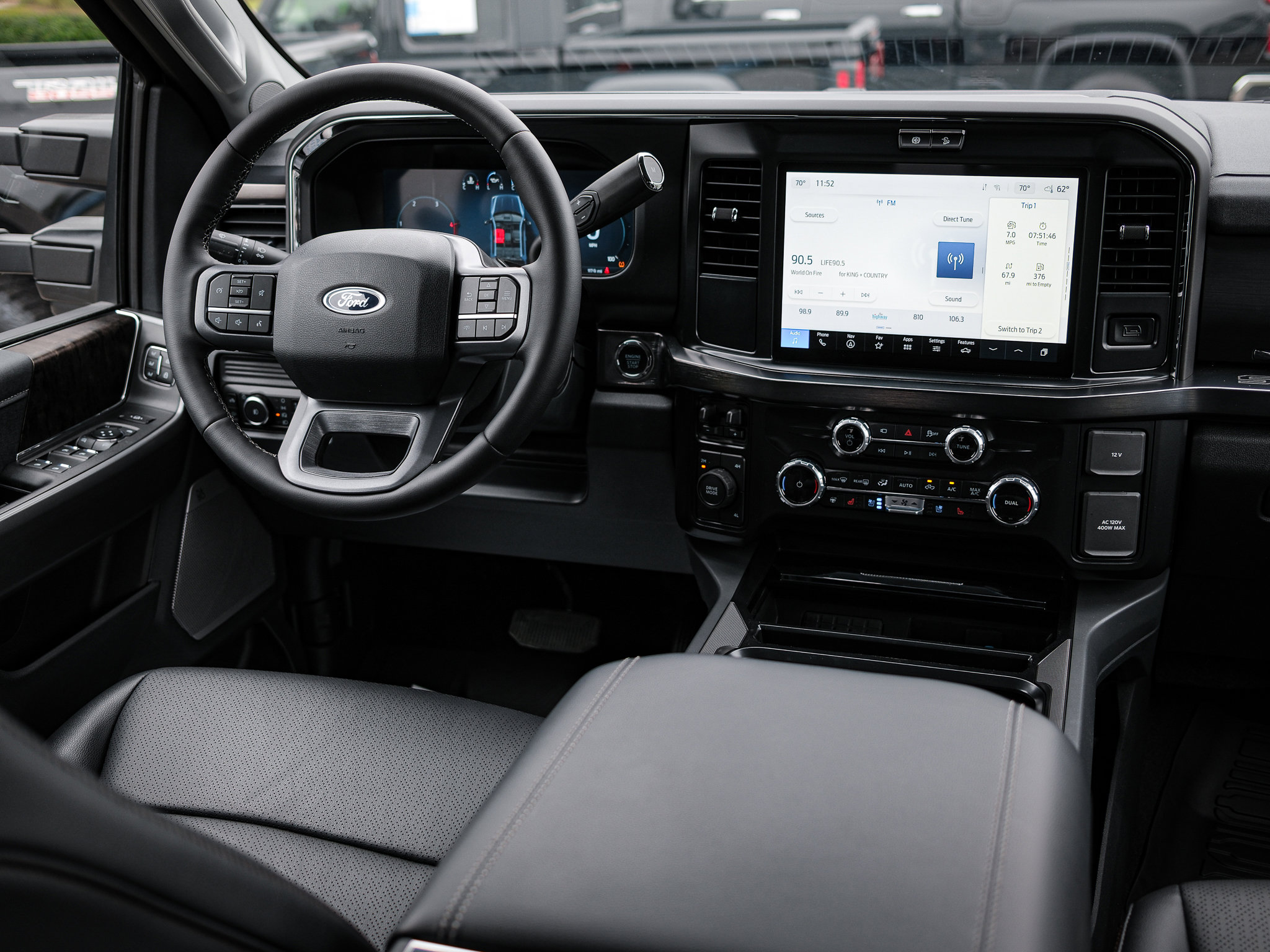 Used 2026 Ford F450 Lariat w/ FX4 Off-Road Package image 29