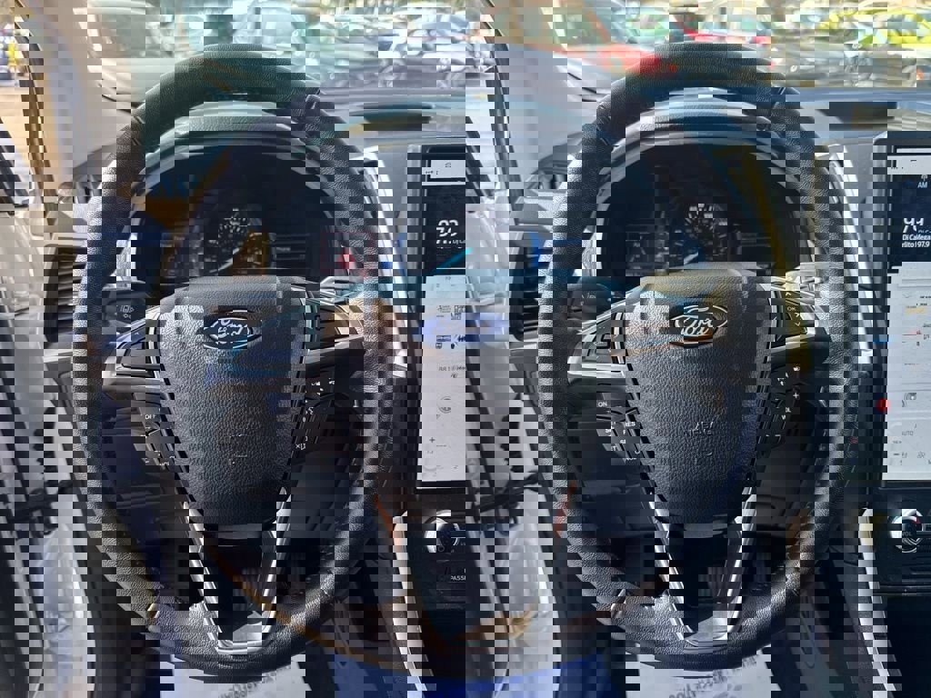 Used 2022 Ford Edge SEL w/ Convenience Package image 12