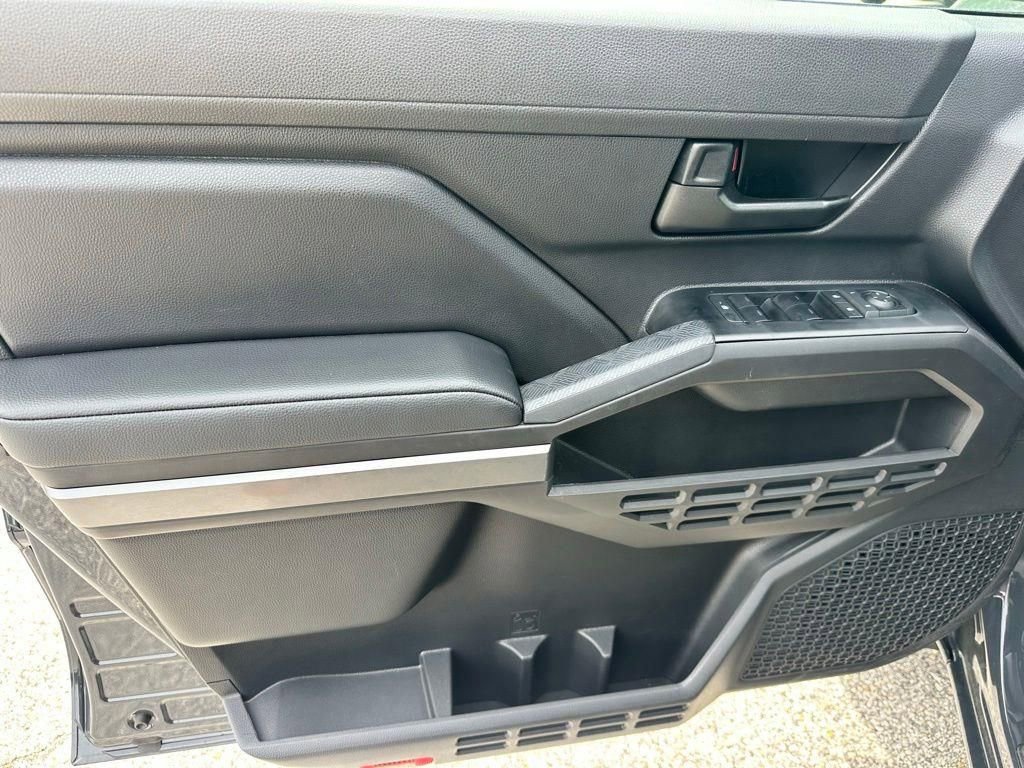 Used 2026 Toyota Tacoma SR5 RWD image 20