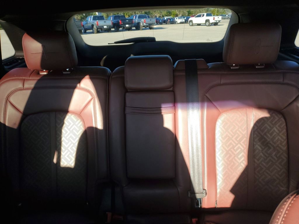 Used 2019 Lincoln Nautilus Black Label image 13