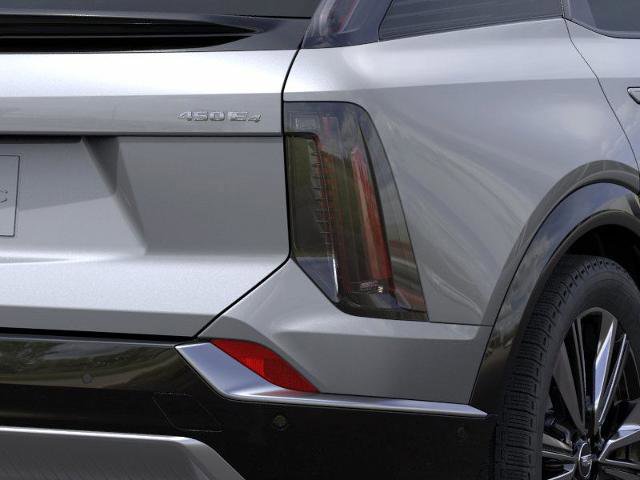 New 2025 Cadillac Optiq Luxury 2 image 33