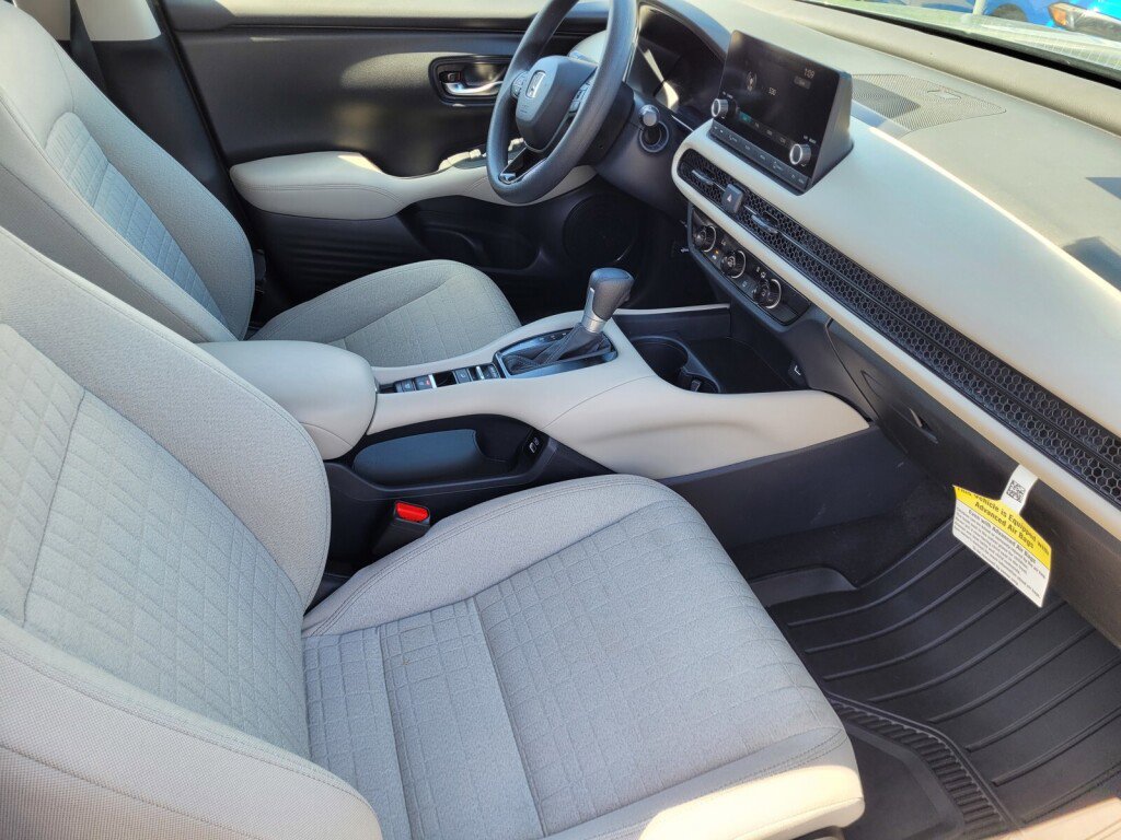 Certified 2023 Honda HR-V LX image 20