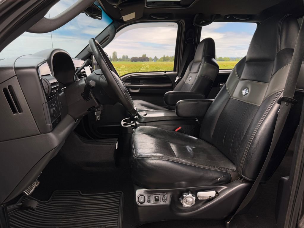 Used 2007 Ford F250 Harley-Davidson AWD/4WD image 9