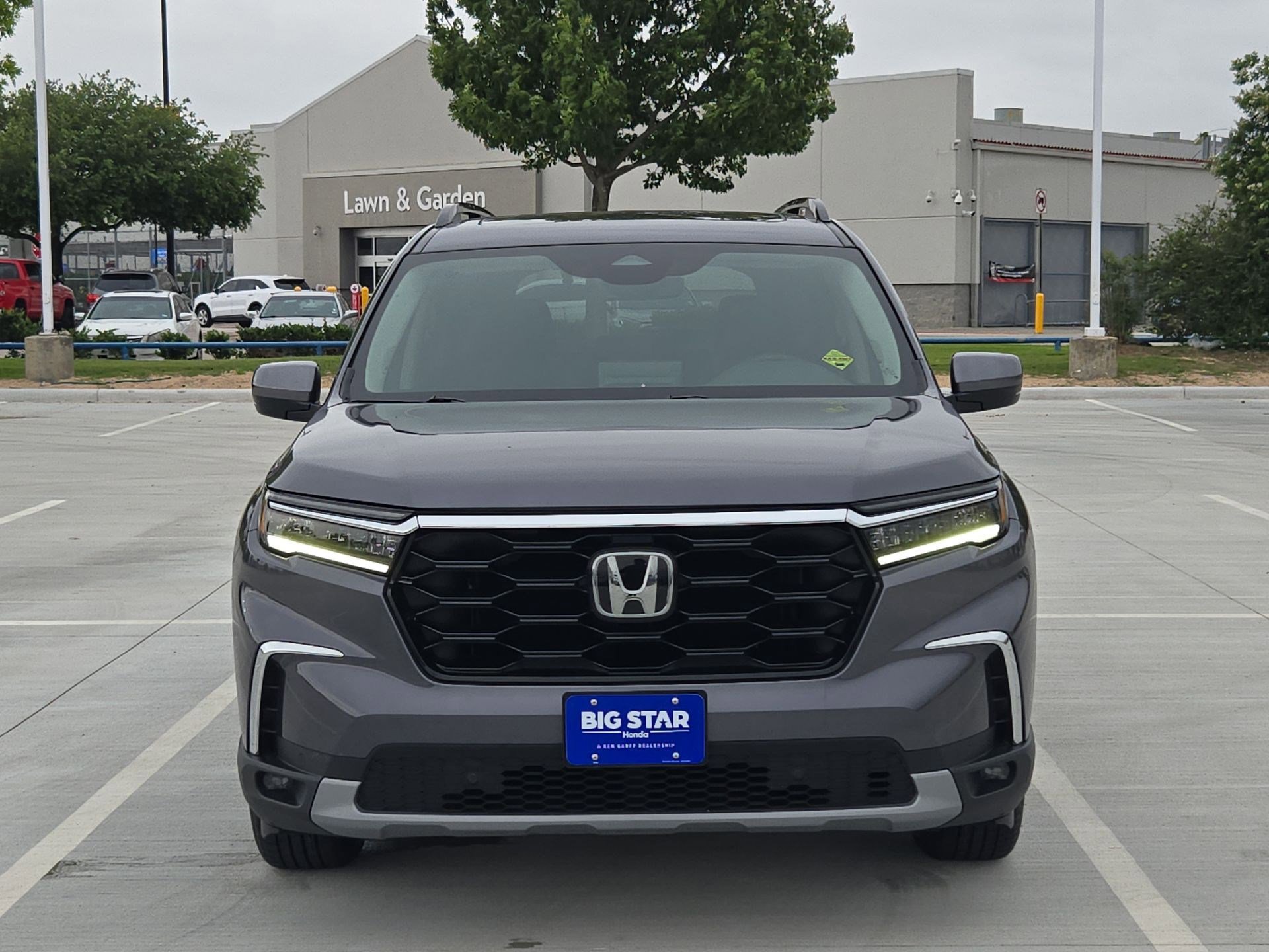 Certified 2023 Honda Pilot Touring image 9