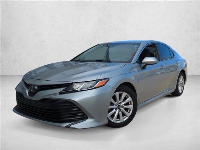 Used 2019 Toyota Camry LE image 1