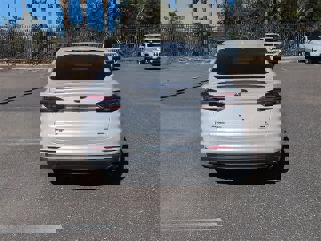 Used 2019 Ford Fusion SE w/ Equipment Group 151A image 7