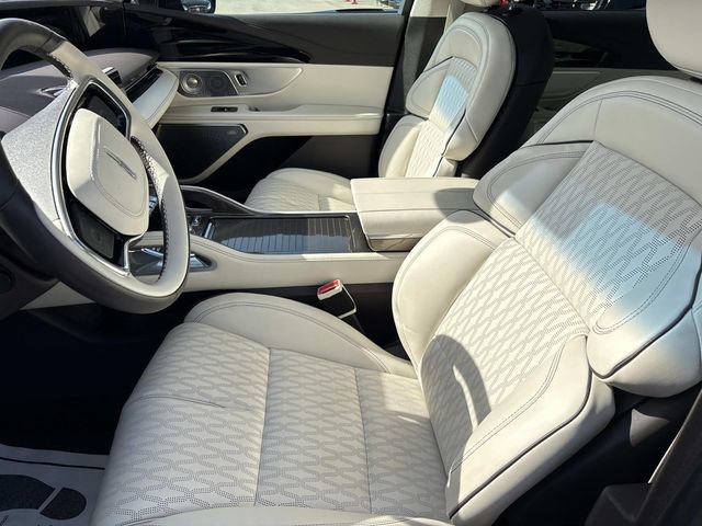 Certified 2024 Lincoln Nautilus Black Label image 29