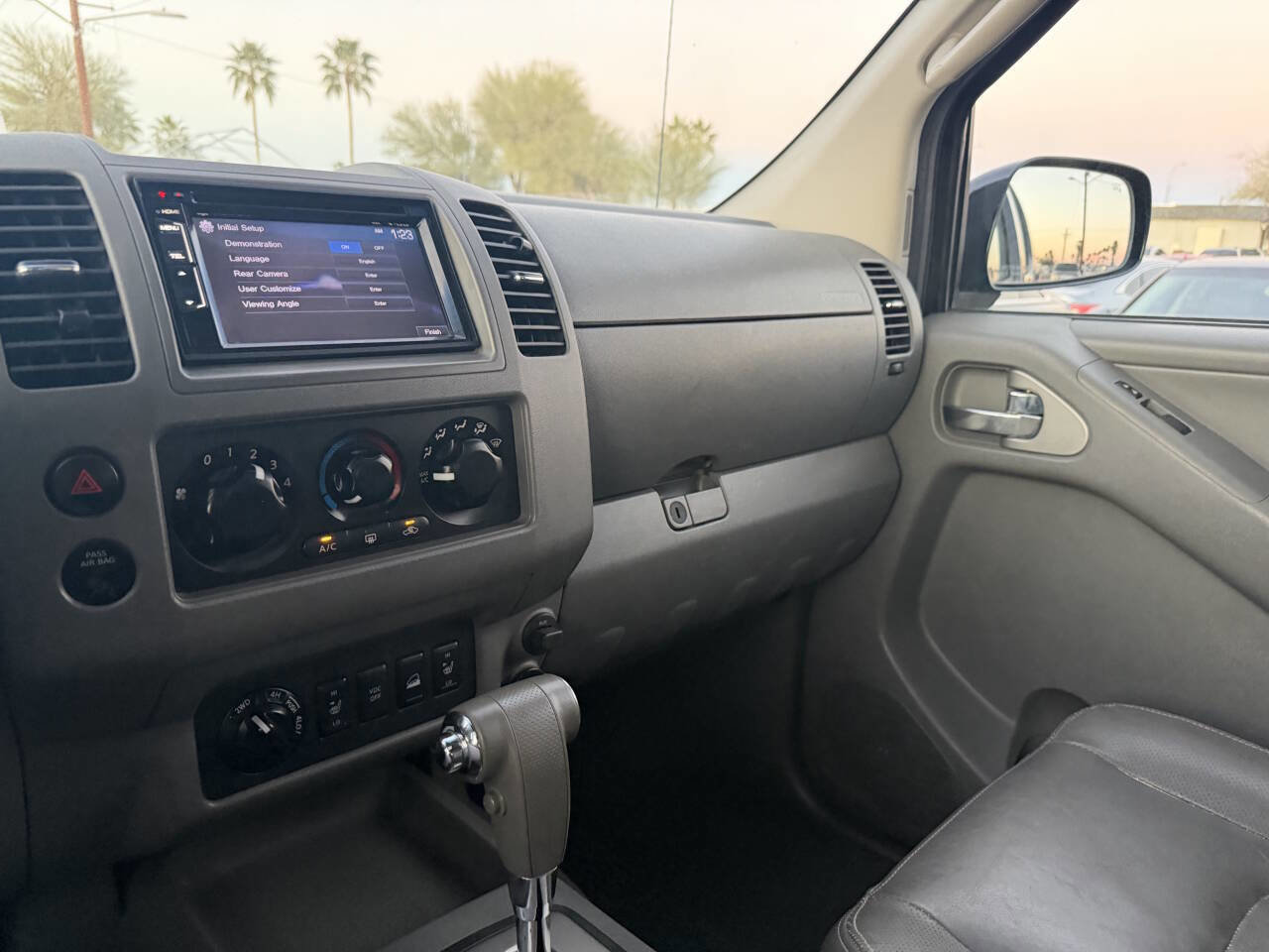 Used 2008 Nissan Frontier LE w/ Leather Pkg image 20