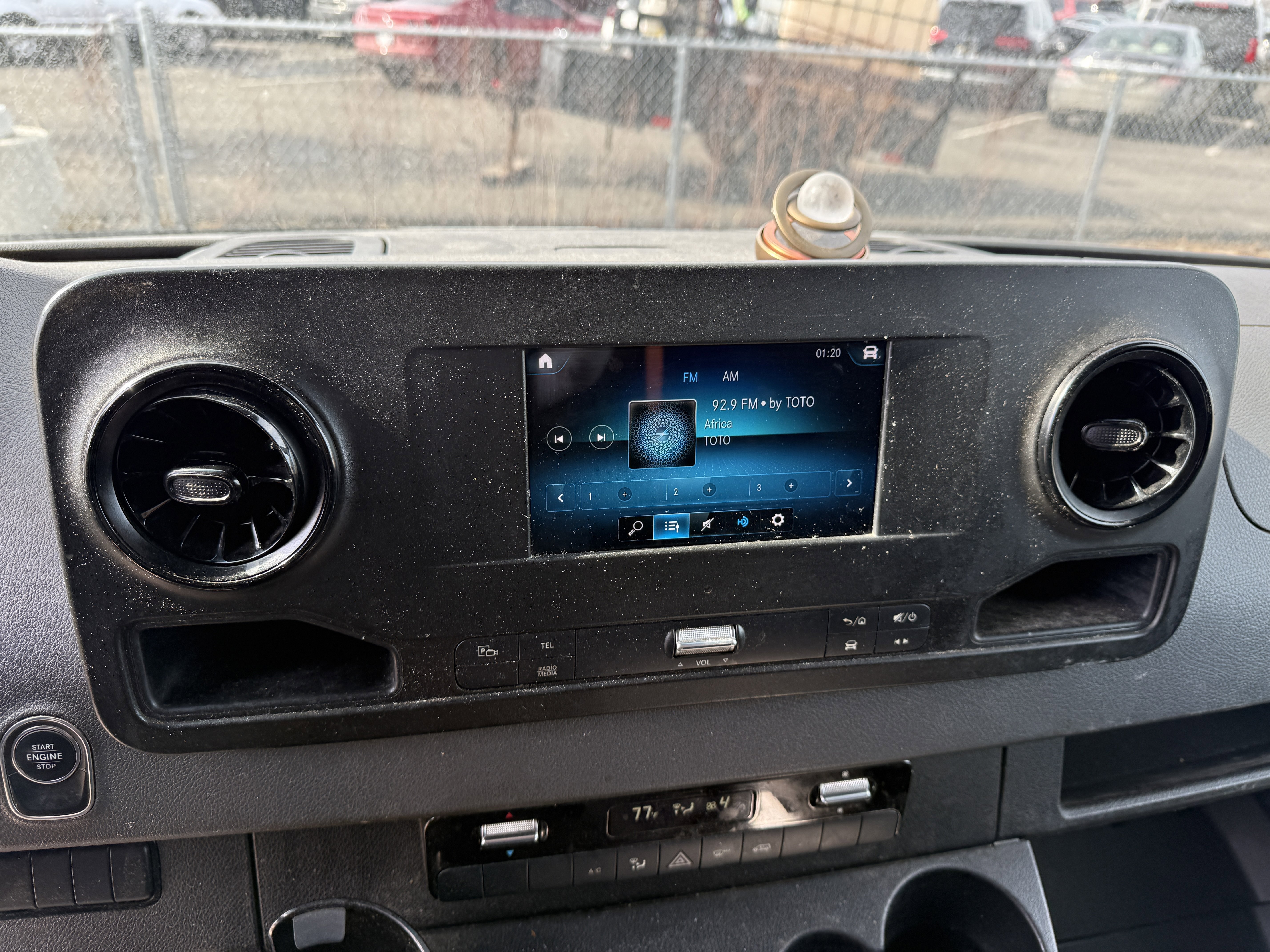 Used 2020 Mercedes-Benz Sprinter 2500 image 14