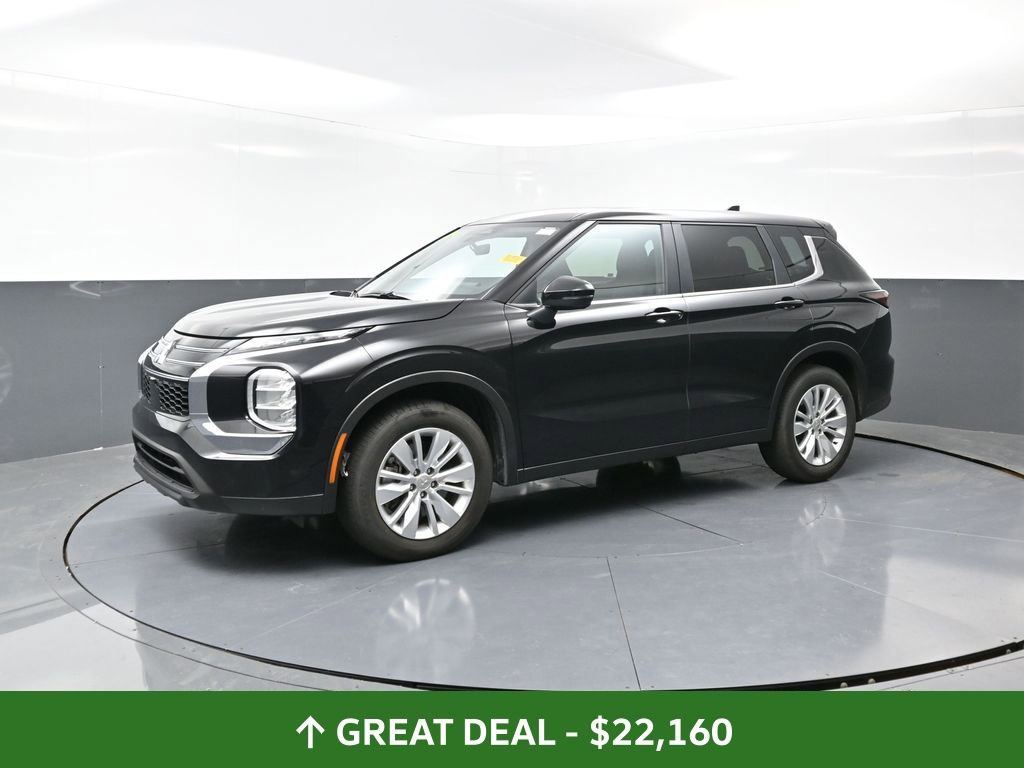 Used 2025 Mitsubishi Outlander ES image 10