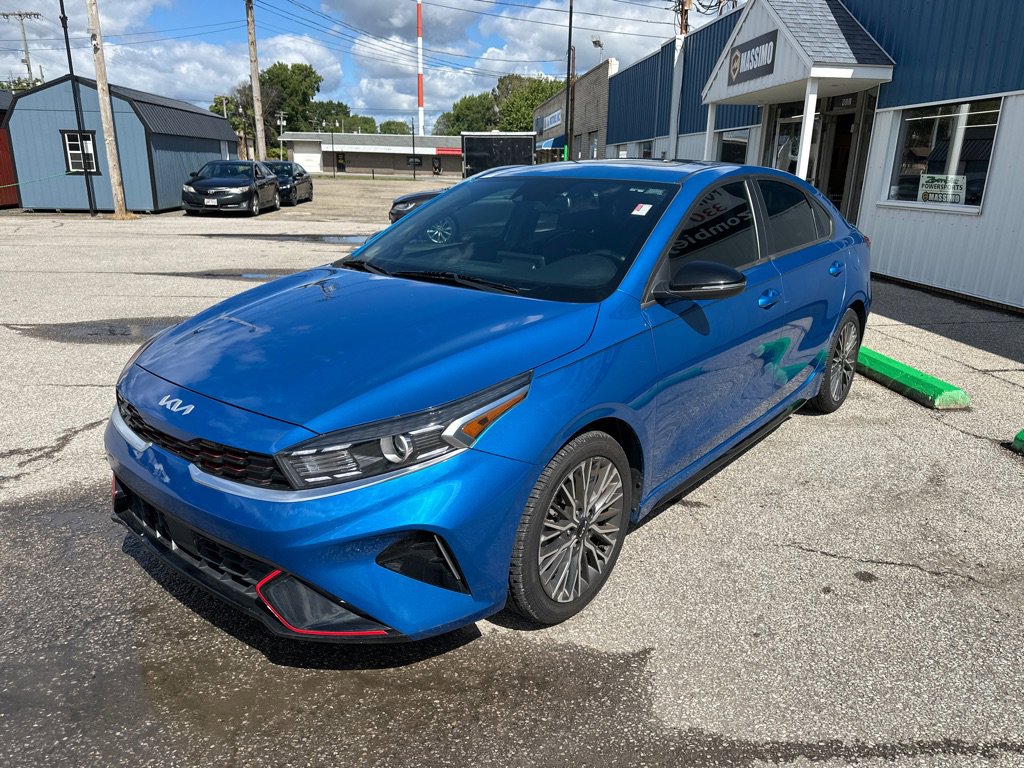 Used 2022 Kia Forte GT-Line w/ GT-Line Premium Package image 3