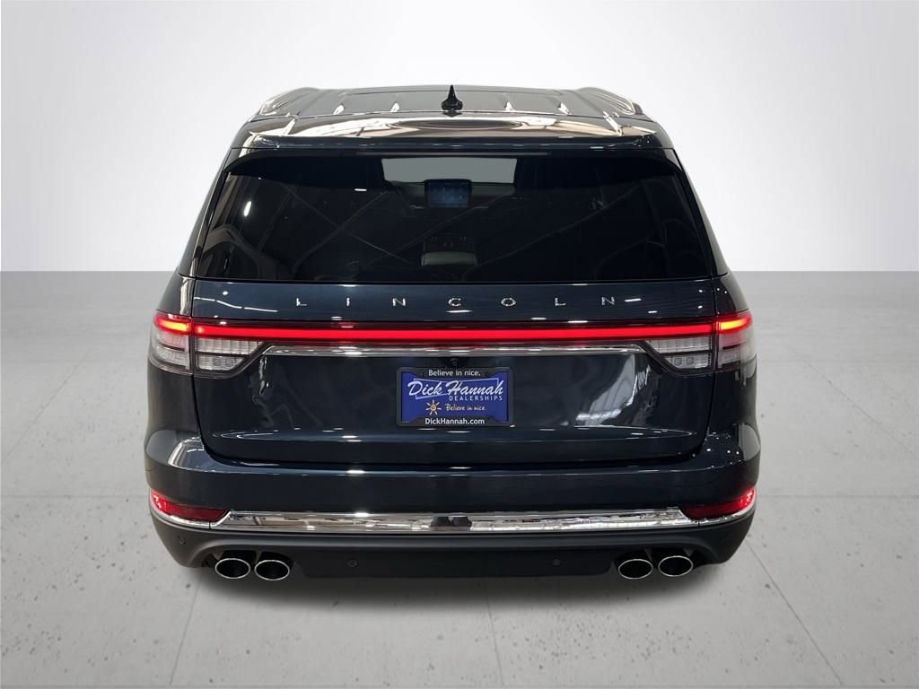 Used 2024 Lincoln Aviator Reserve w/ Equipment Group 201A image 11