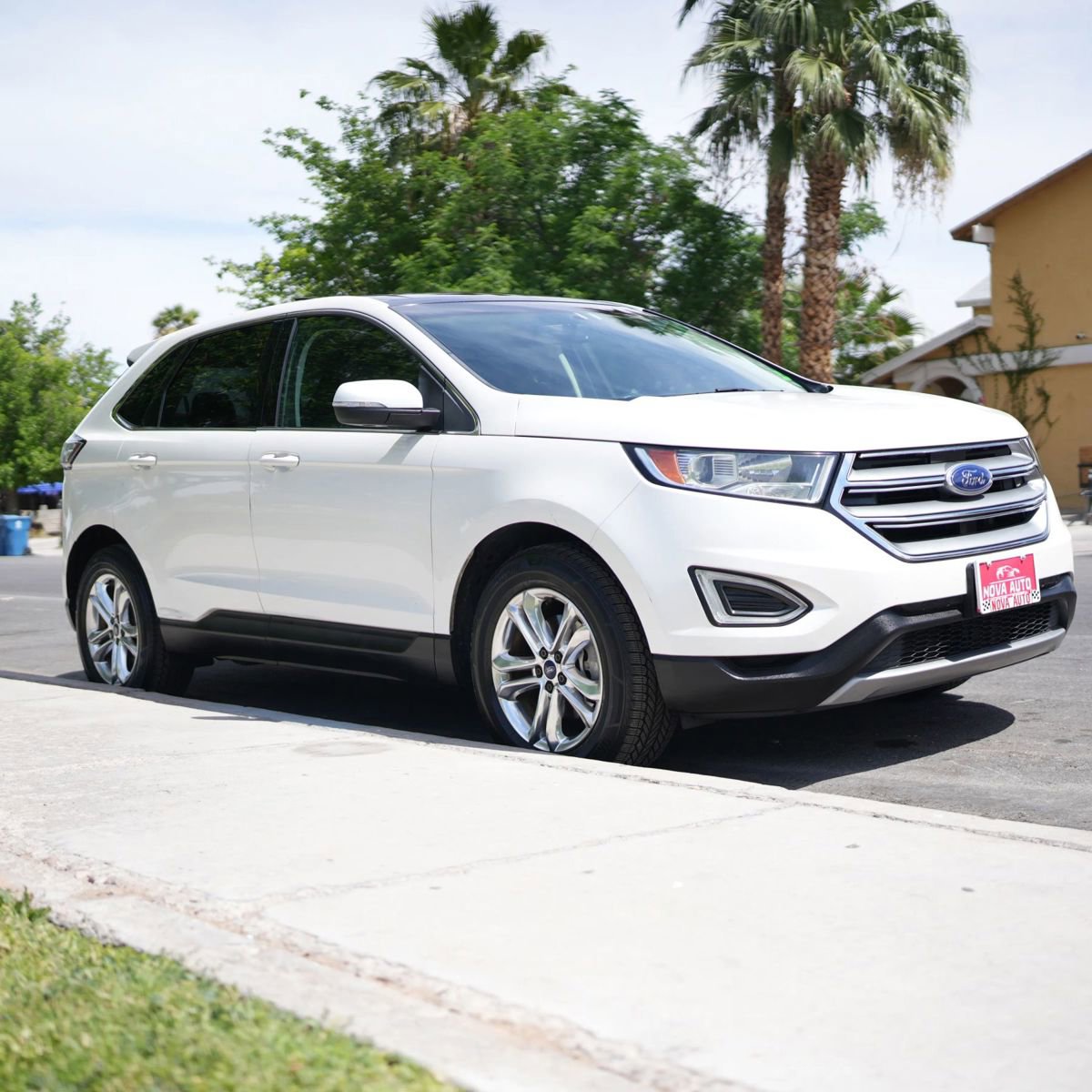 Used 2015 Ford Edge SEL w/ Equipment Group 201A FWD image 16