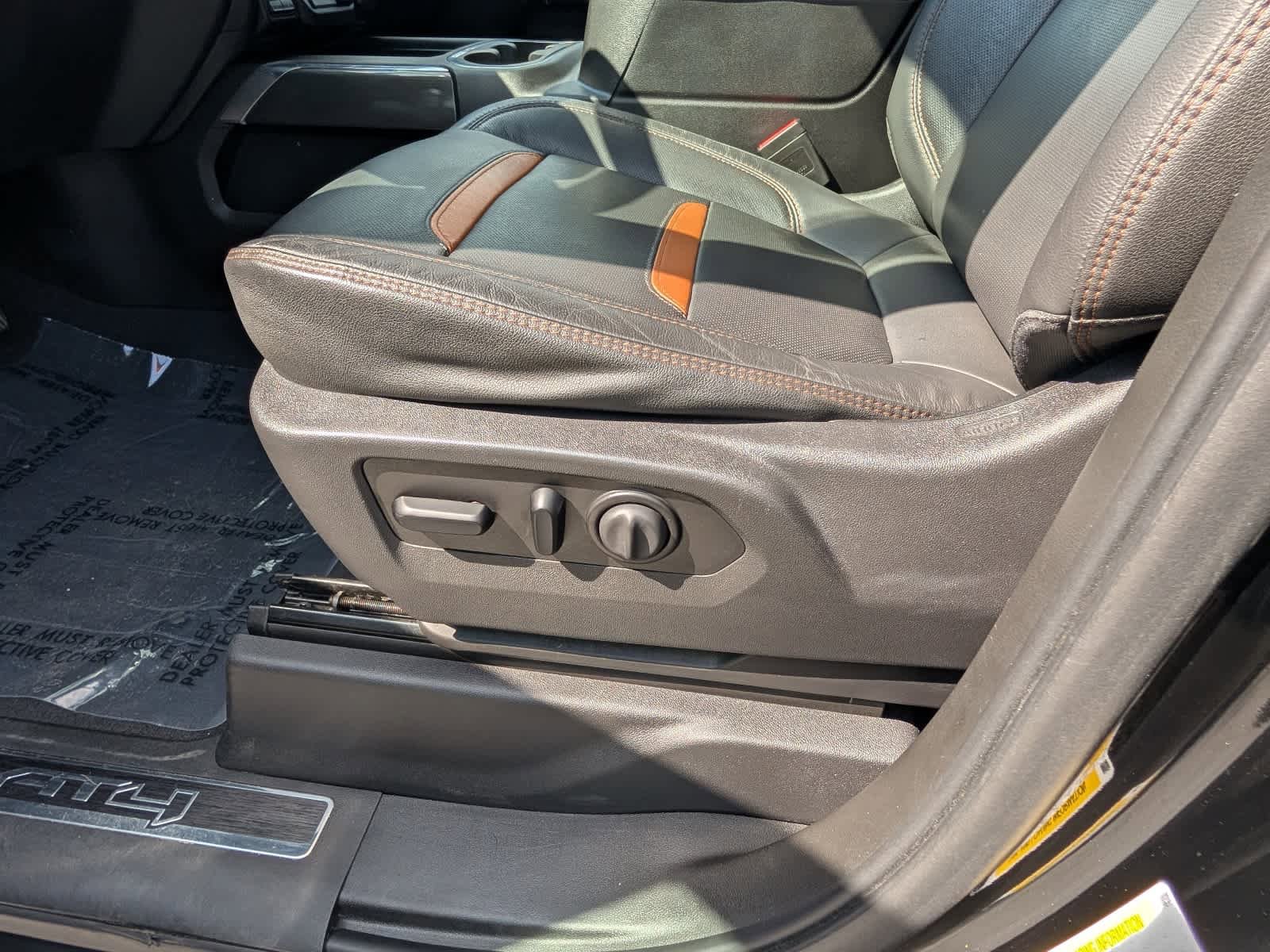 Certified 2021 GMC Sierra 1500 AT4 AWD/4WD image 19