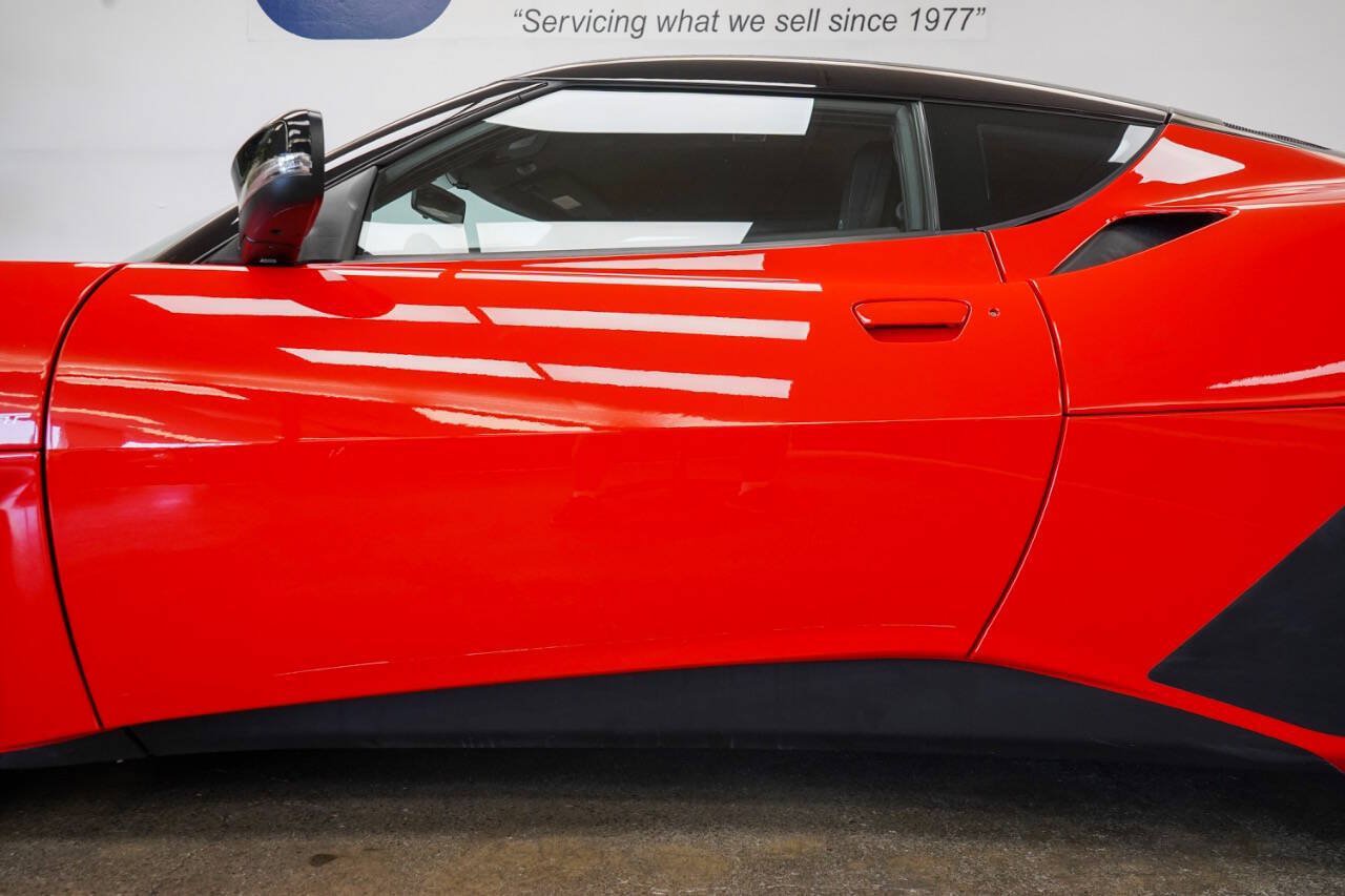 Used 2020 Lotus Evora RWD image 9