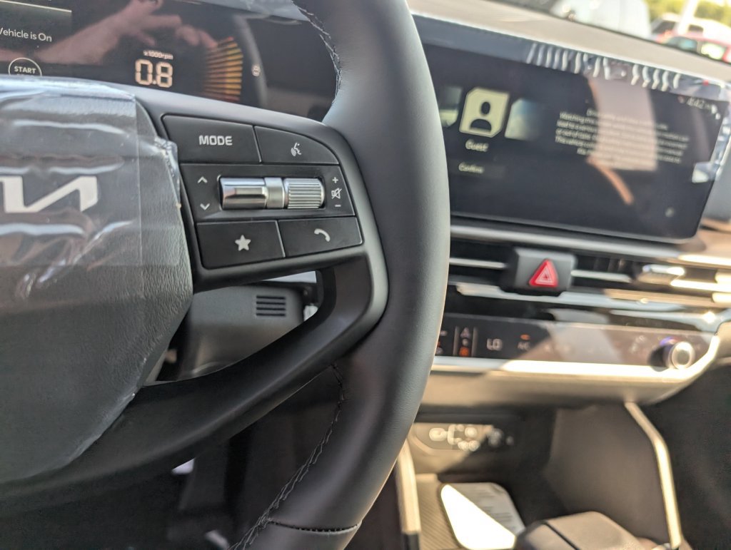 New 2026 Kia Sportage EX FWD image 17