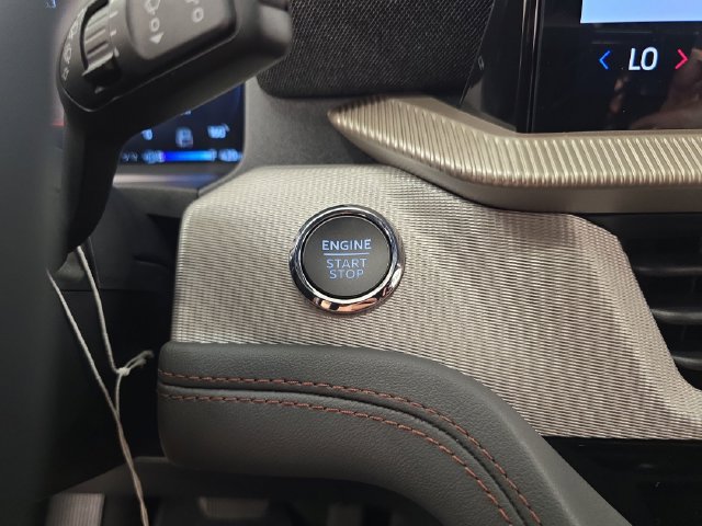 New 2027 Ford Explorer Active AWD/4WD image 34